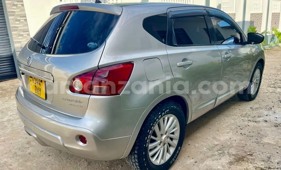 Buy Used Nissan Dualis Silver Car in Dar es Salaam in Dar es Salaam