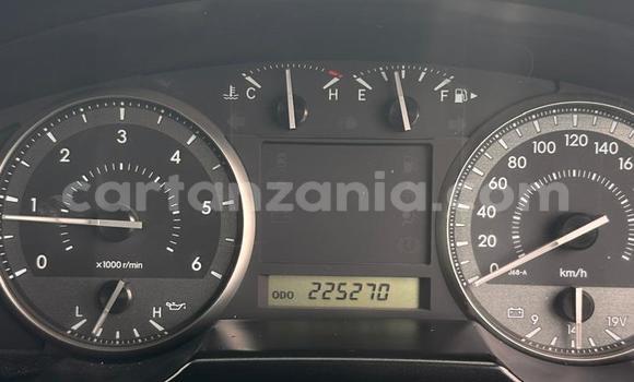 Nunua Ilio tumika Toyota Land Cruiser Nyeupe Gari ndani ya Dar es Salaam nchini Dar es Salaam Nunua Ilio tumika Toyota Land Cruiser Nyeupe Gari ndani ya Dar es Salaam nchini Dar es Salaam