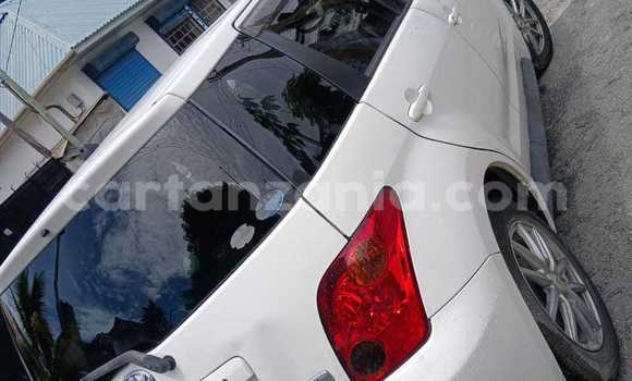 Buy Used Toyota IST White Car in Dar es Salaam in Dar es Salaam Buy Used Toyota IST White Car in Dar es Salaam in Dar es Salaam