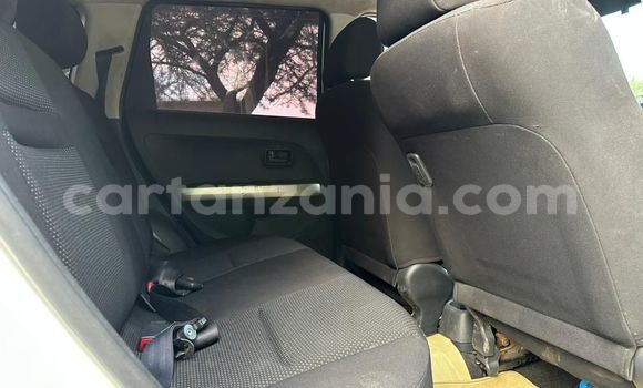 Buy Used Toyota IST White Car in Dar es Salaam in Dar es Salaam Buy Used Toyota IST White Car in Dar es Salaam in Dar es Salaam