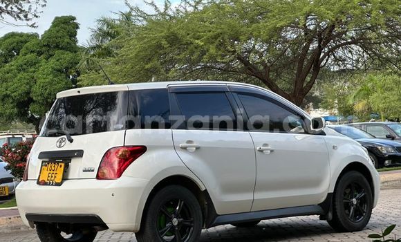 Buy Used Toyota IST White Car in Dar es Salaam in Dar es Salaam Buy Used Toyota IST White Car in Dar es Salaam in Dar es Salaam
