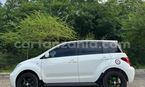 Buy Used Toyota IST White Car in Dar es Salaam in Dar es Salaam Buy Used Toyota IST White Car in Dar es Salaam in Dar es Salaam