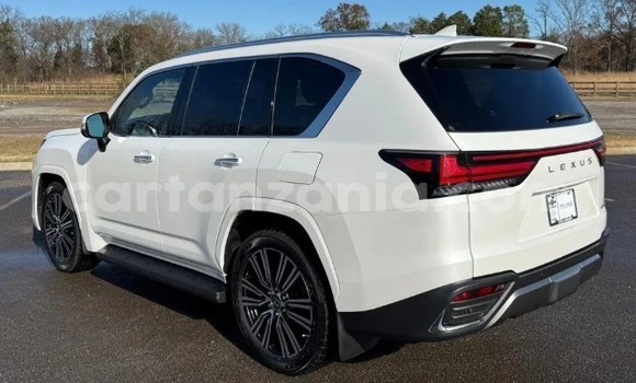 Nunua Ilio tumika Lexus LX Nyeupe Gari ndani ya Bukombe nchini Geita Nunua Ilio tumika Lexus LX Nyeupe Gari ndani ya Bukombe nchini Geita