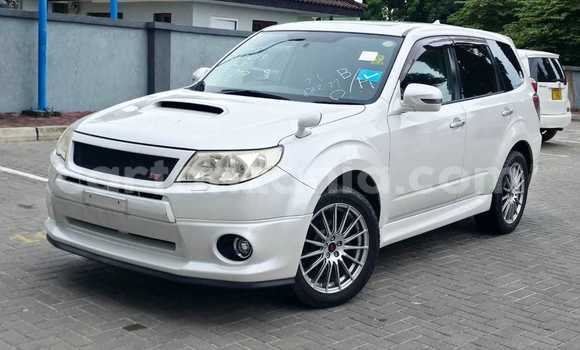 Nunua Mpya Subaru Forester Nyeupe Gari ndani ya Dar es Salaam nchini Dar es Salaam