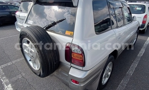 Nunua Mpya Toyota RAV4 Nyeupe Gari ndani ya Dar es Salaam nchini Dar es Salaam Nunua Mpya Toyota RAV4 Nyeupe Gari ndani ya Dar es Salaam nchini Dar es Salaam
