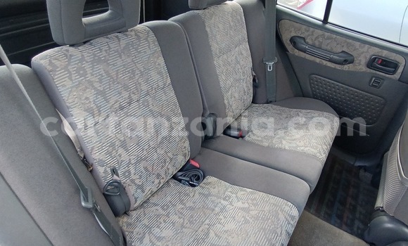 Nunua Mpya Toyota RAV4 Nyeupe Gari ndani ya Dar es Salaam nchini Dar es Salaam Nunua Mpya Toyota RAV4 Nyeupe Gari ndani ya Dar es Salaam nchini Dar es Salaam