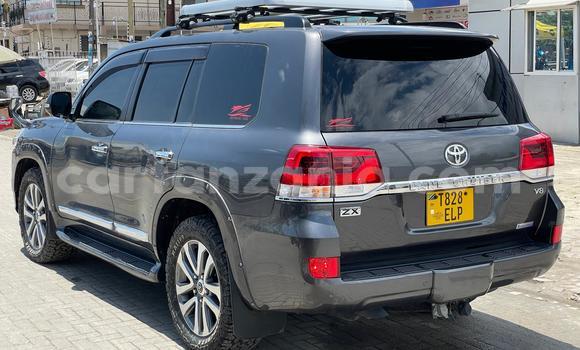 Nunua Ilio tumika Toyota Land Cruiser Nyingine Gari ndani ya Dar es Salaam nchini Dar es Salaam Nunua Ilio tumika Toyota Land Cruiser Nyingine Gari ndani ya Dar es Salaam nchini Dar es Salaam