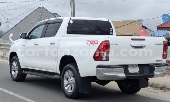 Nunua Mpya Toyota Hiluxe VIGO Nyeupe Gari ndani ya Dar es Salaam nchini Dar es Salaam Nunua Mpya Toyota Hiluxe VIGO Nyeupe Gari ndani ya Dar es Salaam nchini Dar es Salaam