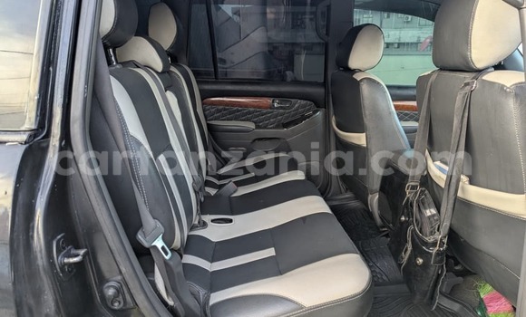 Nunua Ilio tumika Toyota Land Cruiser Prado Nyeusi Gari ndani ya Dar es Salaam nchini Dar es Salaam Nunua Ilio tumika Toyota Land Cruiser Prado Nyeusi Gari ndani ya Dar es Salaam nchini Dar es Salaam