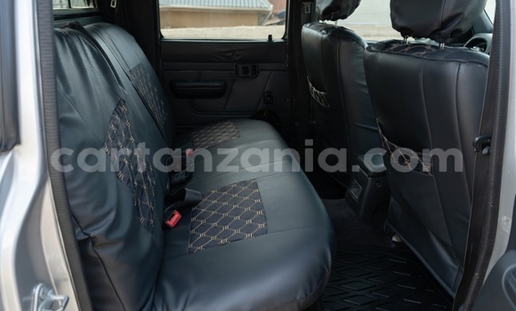 Buy Used Toyota Hilux Silver Car in Dar es Salaam in Dar es Salaam Buy Used Toyota Hilux Silver Car in Dar es Salaam in Dar es Salaam