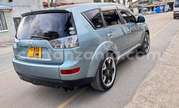 Buy Used Mitsubishi Outlander Blue Car in Dar es Salaam in Dar es Salaam