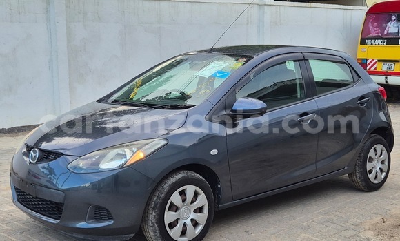Nunua Imported Mazda Demio Nyingine Gari ndani ya Dar es Salaam nchini Dar es Salaam