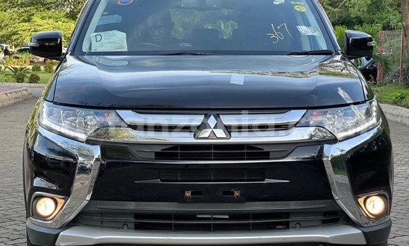 Buy Import Mitsubishi Outlander Black Car in Dar es Salaam in Dar es Salaam