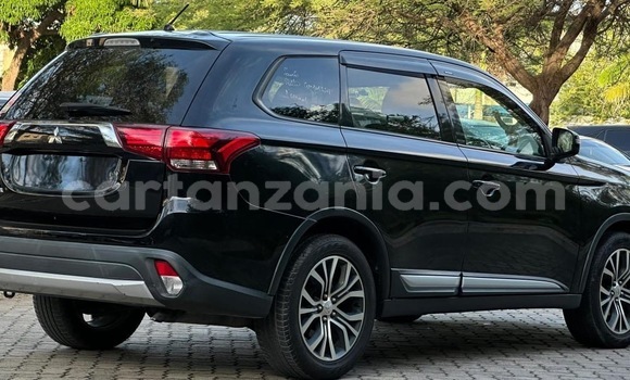 Nunua Imported Mitsubishi Outlander Nyeusi Gari ndani ya Dar es Salaam nchini Dar es Salaam Nunua Imported Mitsubishi Outlander Nyeusi Gari ndani ya Dar es Salaam nchini Dar es Salaam
