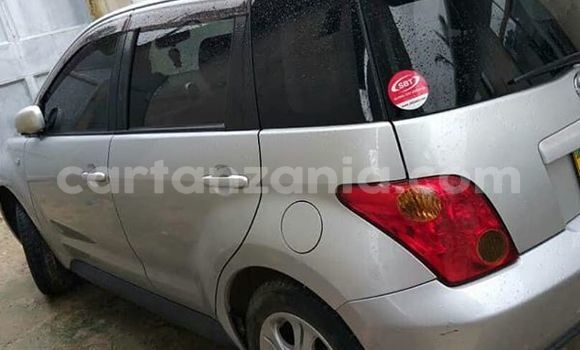 Buy Used Toyota IST Silver Car in Dar es Salaam in Dar es Salaam Buy Used Toyota IST Silver Car in Dar es Salaam in Dar es Salaam