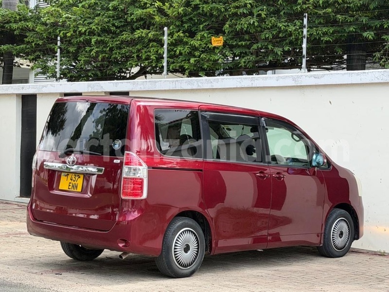 Big with watermark toyota noah dar es salaam dar es salaam 32508