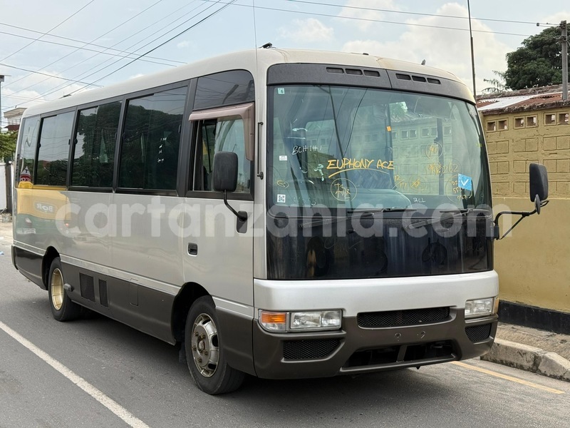 Big with watermark nissan unknown dar es salaam dar es salaam 32511