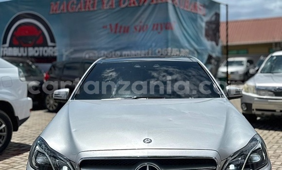 Buy Used Mercedes‒Benz E–Class Silver Car in Dar es Salaam in Dar es Salaam