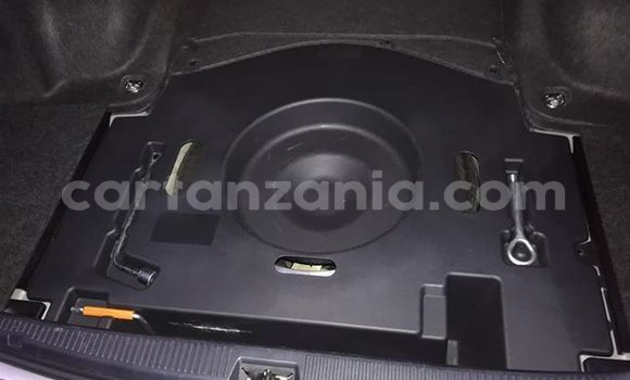 Buy Used Toyota Crown Silver Car in Dar es Salaam in Dar es Salaam Buy Used Toyota Crown Silver Car in Dar es Salaam in Dar es Salaam