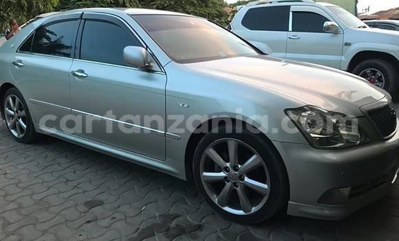 Buy Used Toyota Crown Silver Car in Dar es Salaam in Dar es Salaam Buy Used Toyota Crown Silver Car in Dar es Salaam in Dar es Salaam