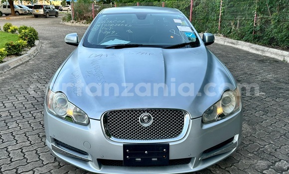 Buy Import Jaguar F-Pace Silver Car in Dar es Salaam in Dar es Salaam