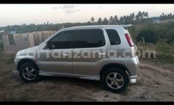 Buy Used Suzuki Swift Silver Car in Dar es Salaam in Dar es Salaam Buy Used Suzuki Swift Silver Car in Dar es Salaam in Dar es Salaam