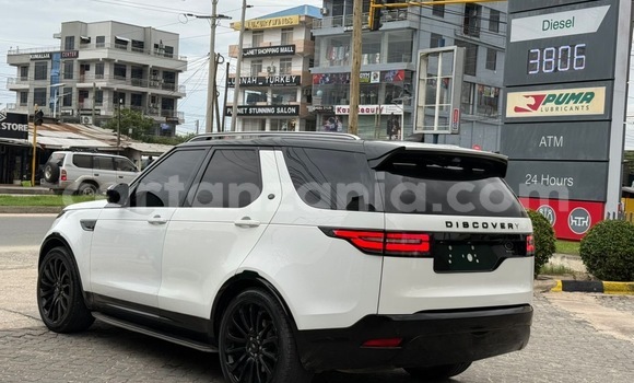 Nunua Imported Land Rover Discovery Nyeupe Gari ndani ya Dar es Salaam nchini Dar es Salaam Nunua Imported Land Rover Discovery Nyeupe Gari ndani ya Dar es Salaam nchini Dar es Salaam