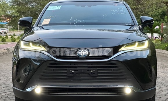 Nunua Imported Toyota Harrier Nyeusi Gari ndani ya Dar es Salaam nchini Dar es Salaam