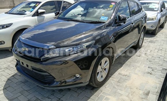 Nunua Mpya Toyota Harrier Nyeupe Gari ndani ya Dar es Salaam nchini Dar es Salaam