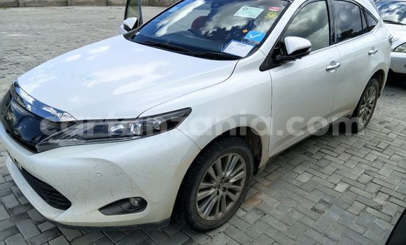 Buy New Toyota Harrier White Car in Dar es Salaam in Dar es Salaam Buy New Toyota Harrier White Car in Dar es Salaam in Dar es Salaam