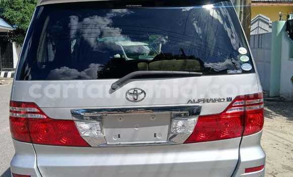 Buy Used Toyota Alphard Silver Car in Dar es Salaam in Dar es Salaam