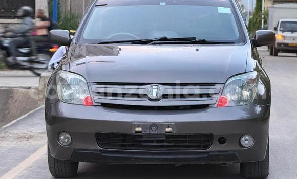 Buy Used Toyota IST Beige Car in Dar es Salaam in Dar es Salaam