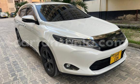 Buy Used Toyota Harrier White Car in Dar es Salaam in Dar es Salaam Buy Used Toyota Harrier White Car in Dar es Salaam in Dar es Salaam