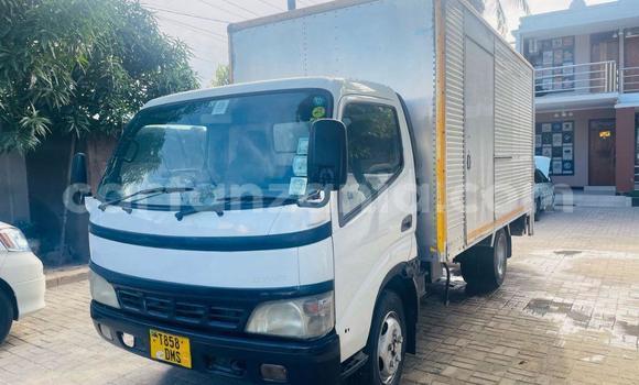 Buy Used Toyota Dyna White Car in Dar es Salaam in Dar es Salaam