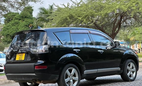 Nunua Ilio tumika Mitsubishi Outlander Nyeusi Gari ndani ya Dar es Salaam nchini Dar es Salaam Nunua Ilio tumika Mitsubishi Outlander Nyeusi Gari ndani ya Dar es Salaam nchini Dar es Salaam