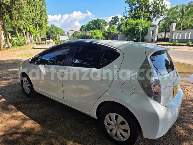 Big with watermark toyota aqua dar es salaam dar es salaam 32589