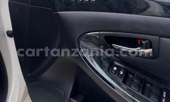 Nunua Mpya Toyota Crown Nyeupe Gari ndani ya Dar es Salaam nchini Dar es Salaam Nunua Mpya Toyota Crown Nyeupe Gari ndani ya Dar es Salaam nchini Dar es Salaam