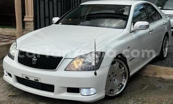Nunua Mpya Toyota Crown Nyeupe Gari ndani ya Dar es Salaam nchini Dar es Salaam Nunua Mpya Toyota Crown Nyeupe Gari ndani ya Dar es Salaam nchini Dar es Salaam