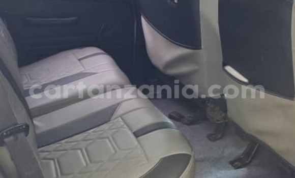 Nunua Ilio tumika Nissan Patrol Nyeupe Gari ndani ya Dar es Salaam nchini Dar es Salaam Nunua Ilio tumika Nissan Patrol Nyeupe Gari ndani ya Dar es Salaam nchini Dar es Salaam