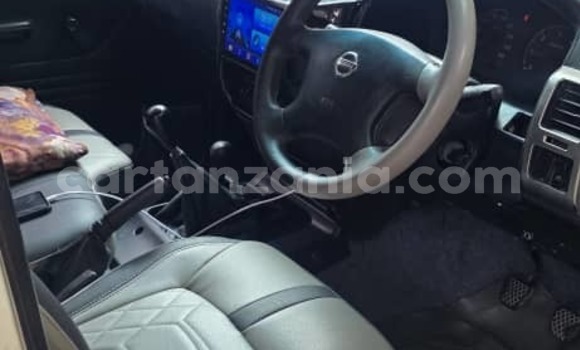 Nunua Ilio tumika Nissan Patrol Nyeupe Gari ndani ya Dar es Salaam nchini Dar es Salaam Nunua Ilio tumika Nissan Patrol Nyeupe Gari ndani ya Dar es Salaam nchini Dar es Salaam
