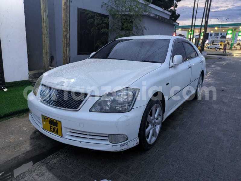 Big with watermark toyota crown dar es salaam dar es salaam 32601