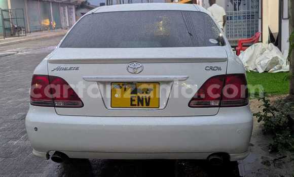 Nunua Ilio tumika Toyota Crown Nyeupe Gari ndani ya Dar es Salaam nchini Dar es Salaam Nunua Ilio tumika Toyota Crown Nyeupe Gari ndani ya Dar es Salaam nchini Dar es Salaam