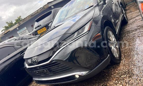 Buy Used Toyota Harrier Black Car in Dar es Salaam in Dar es Salaam
