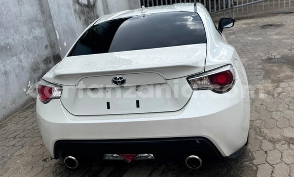 Nunua Ilio tumika Toyota GT86 Nyeupe Gari ndani ya Dar es Salaam nchini Dar es Salaam Nunua Ilio tumika Toyota GT86 Nyeupe Gari ndani ya Dar es Salaam nchini Dar es Salaam