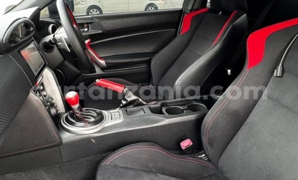 Nunua Ilio tumika Toyota GT86 Nyeupe Gari ndani ya Dar es Salaam nchini Dar es Salaam Nunua Ilio tumika Toyota GT86 Nyeupe Gari ndani ya Dar es Salaam nchini Dar es Salaam