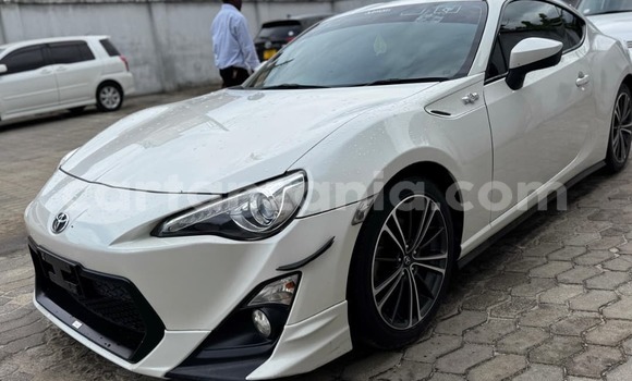 Nunua Ilio tumika Toyota GT86 Nyeupe Gari ndani ya Dar es Salaam nchini Dar es Salaam Nunua Ilio tumika Toyota GT86 Nyeupe Gari ndani ya Dar es Salaam nchini Dar es Salaam
