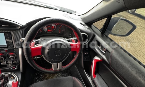 Nunua Ilio tumika Toyota GT86 Nyeupe Gari ndani ya Dar es Salaam nchini Dar es Salaam Nunua Ilio tumika Toyota GT86 Nyeupe Gari ndani ya Dar es Salaam nchini Dar es Salaam
