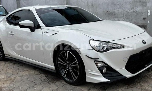 Nunua Ilio tumika Toyota GT86 Nyeupe Gari ndani ya Dar es Salaam nchini Dar es Salaam Nunua Ilio tumika Toyota GT86 Nyeupe Gari ndani ya Dar es Salaam nchini Dar es Salaam