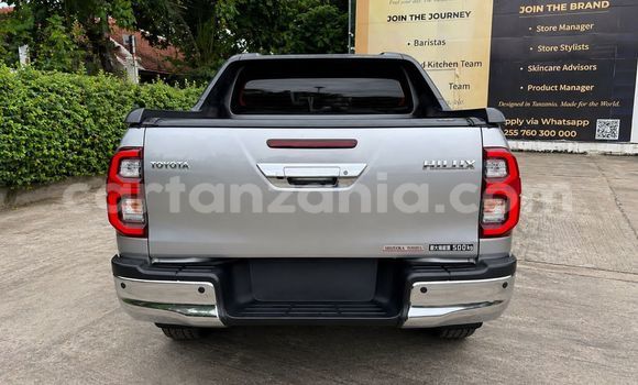 Buy Used Toyota Hiluxe VIGO Silver Car in Dar es Salaam in Dar es Salaam Buy Used Toyota Hiluxe VIGO Silver Car in Dar es Salaam in Dar es Salaam