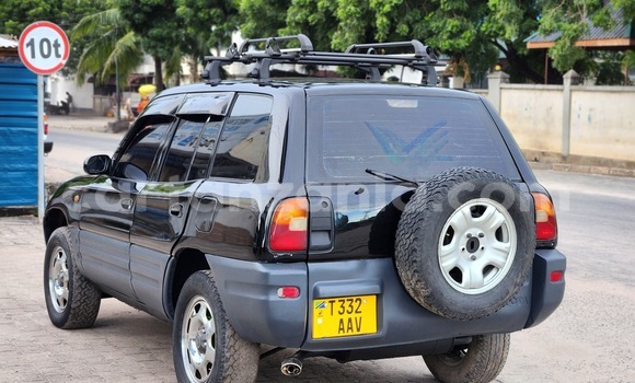 Nunua Ilio tumika Toyota RAV4 Nyeusi Gari ndani ya Dar es Salaam nchini Dar es Salaam Nunua Ilio tumika Toyota RAV4 Nyeusi Gari ndani ya Dar es Salaam nchini Dar es Salaam